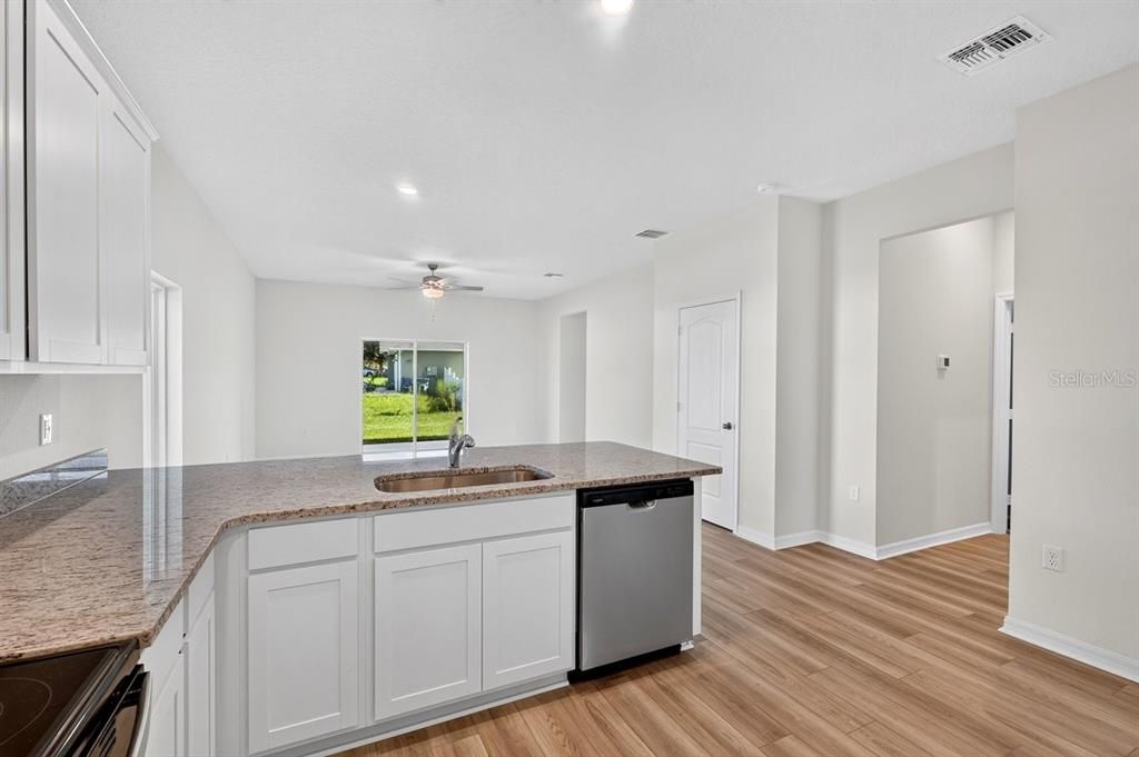 For Sale: $380,000 (4 beds, 2 baths, 1851 Square Feet)