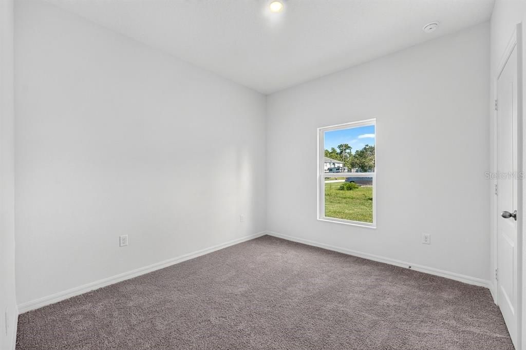 For Sale: $380,000 (4 beds, 2 baths, 1851 Square Feet)
