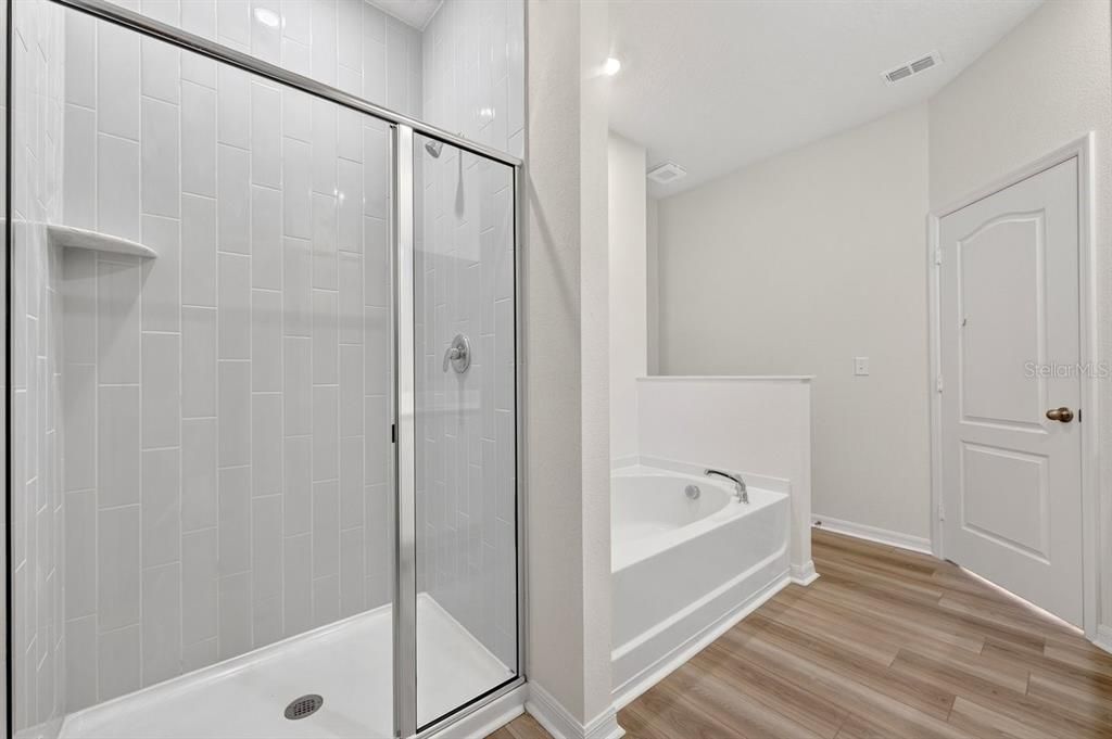 For Sale: $380,000 (4 beds, 2 baths, 1851 Square Feet)