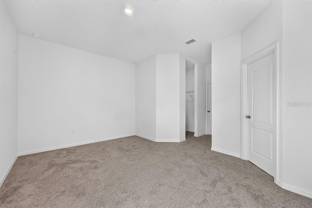 For Sale: $380,000 (4 beds, 2 baths, 1851 Square Feet)