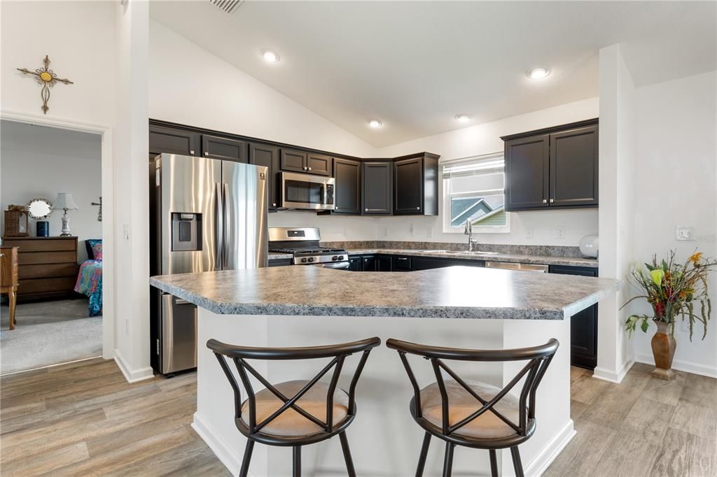 For Sale: $339,900 (3 beds, 2 baths, 1392 Square Feet)