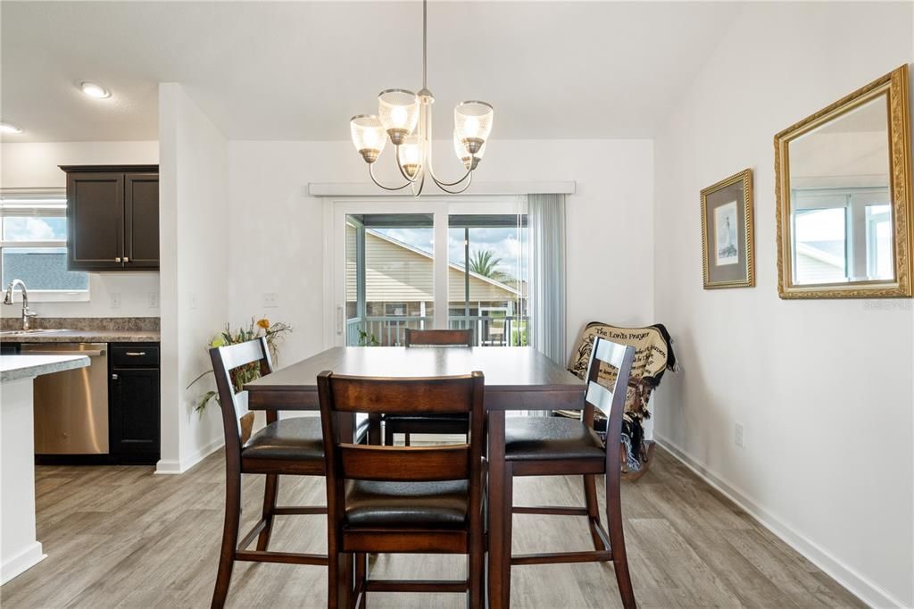 For Sale: $339,900 (3 beds, 2 baths, 1392 Square Feet)