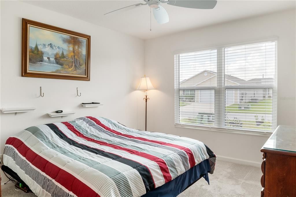 For Sale: $339,900 (3 beds, 2 baths, 1392 Square Feet)