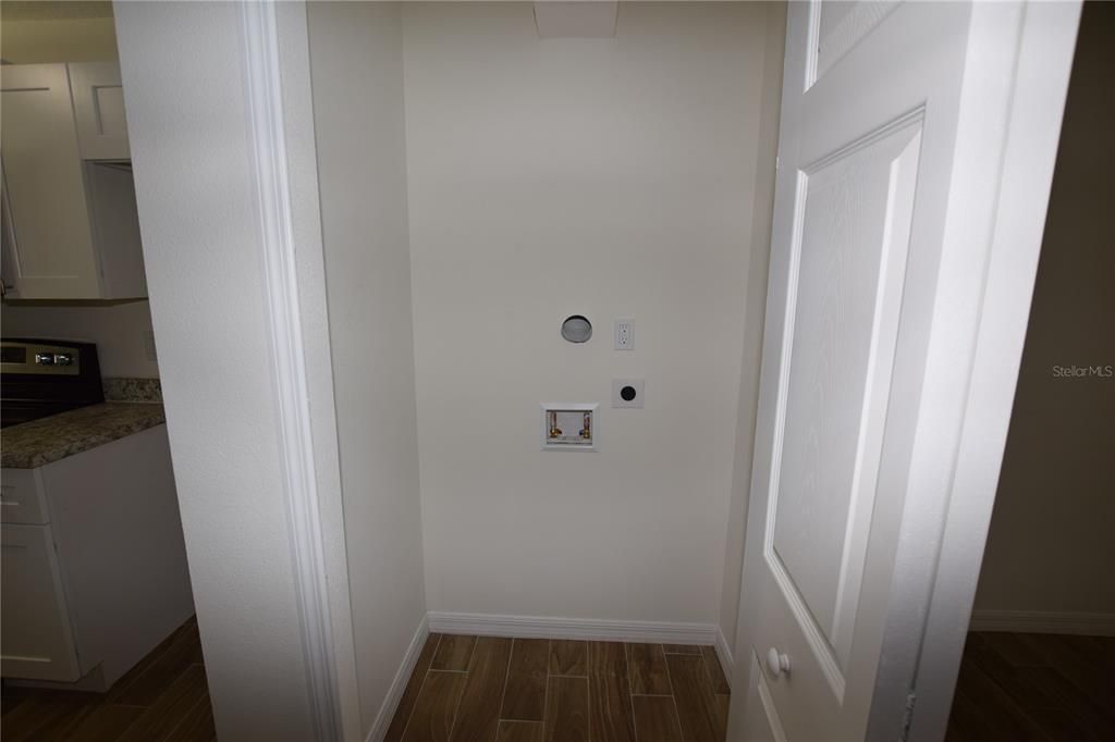 For Rent: $1,675 (3 beds, 2 baths, 1040 Square Feet)
