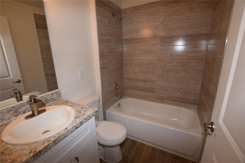 For Rent: $1,675 (3 beds, 2 baths, 1040 Square Feet)