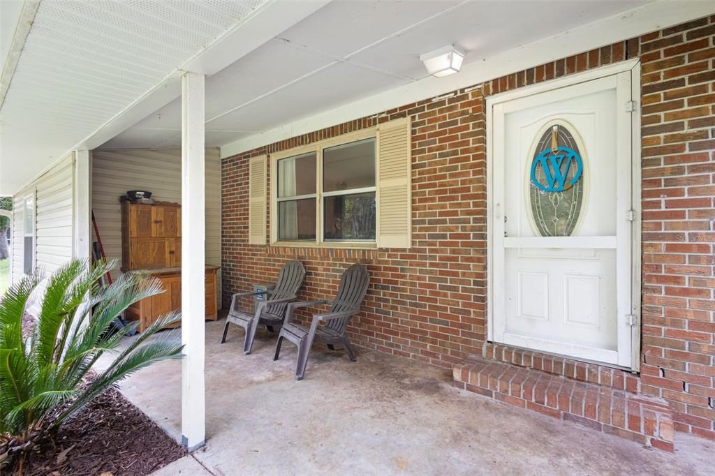 For Sale: $275,000 (3 beds, 1 baths, 1577 Square Feet)