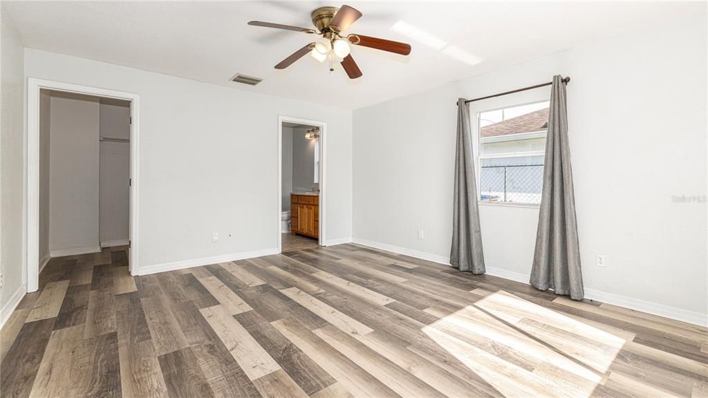 For Sale: $295,000 (4 beds, 2 baths, 2058 Square Feet)