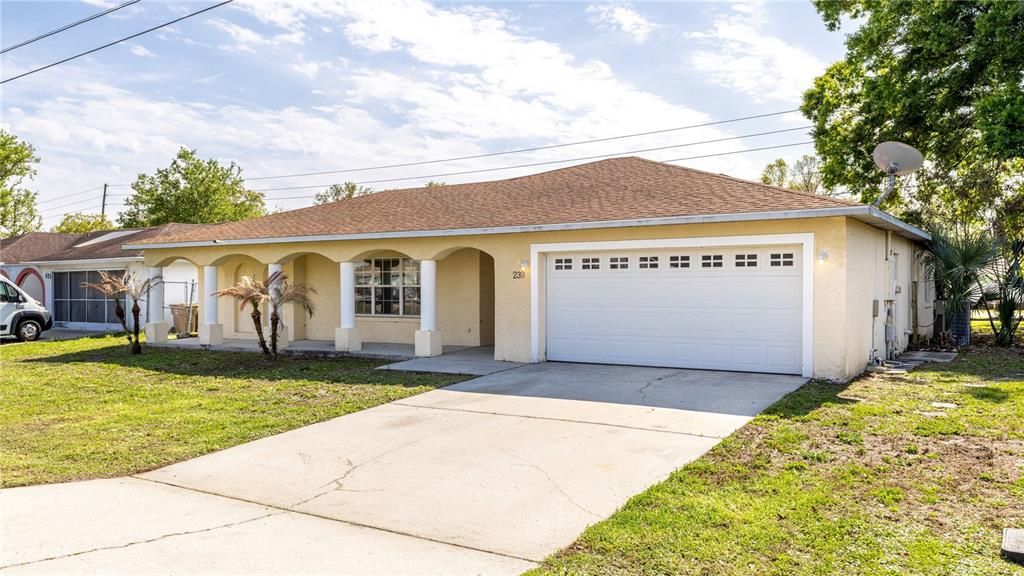 For Sale: $295,000 (4 beds, 2 baths, 2058 Square Feet)