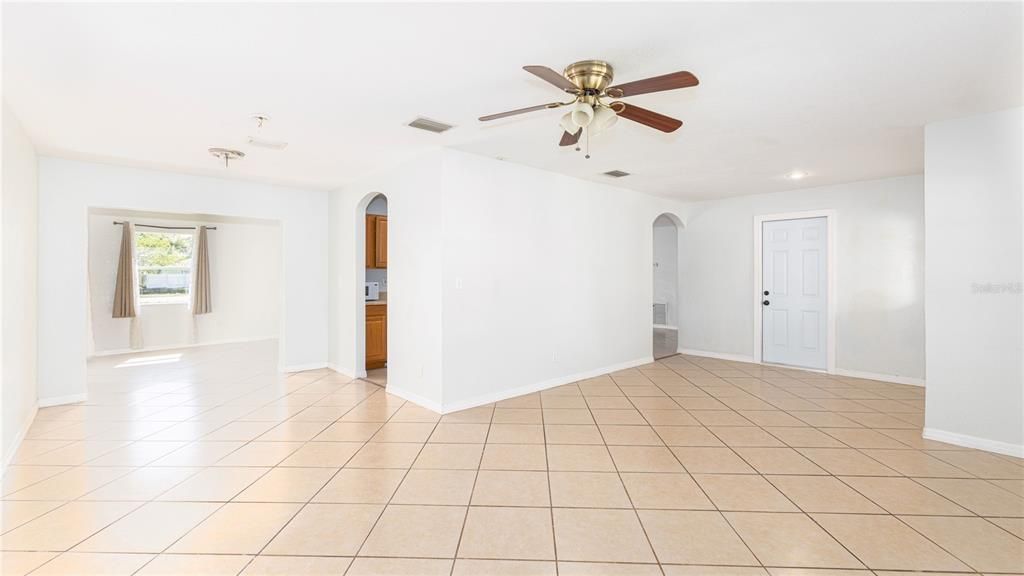 For Sale: $295,000 (4 beds, 2 baths, 2058 Square Feet)