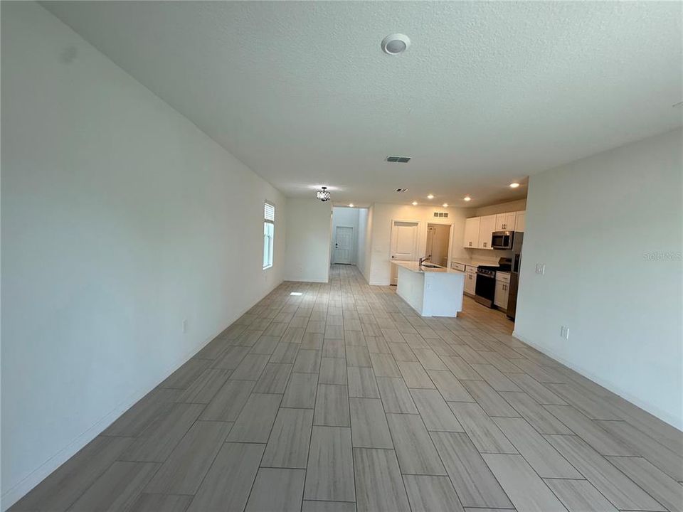 En Renta: $2,699 (5 camas, 2 baños, 2389 Pies cuadrados)