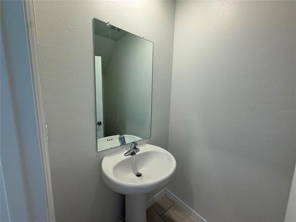 En Renta: $2,699 (5 camas, 2 baños, 2389 Pies cuadrados)