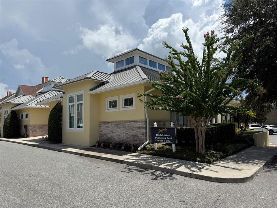 For Rent: $3,000 (4 beds, 4 baths, 1804 Square Feet)