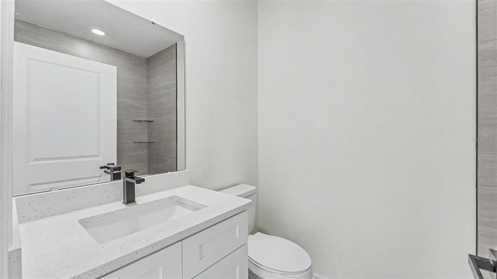 For Sale: $259,999 (3 beds, 2 baths, 1200 Square Feet)