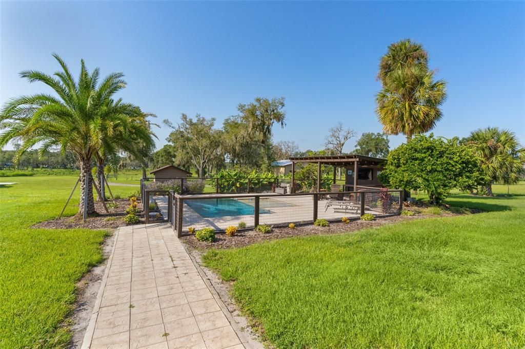 En Venta: $2,970,000 (4 camas, 2 baños, 2517 Pies cuadrados)