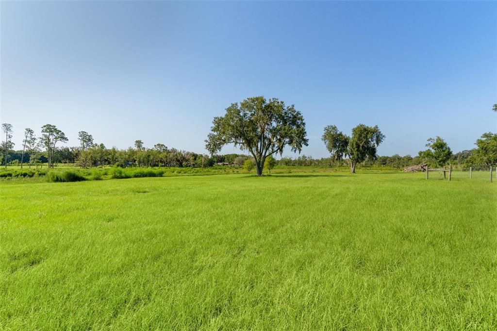 En Venta: $2,970,000 (4 camas, 2 baños, 2517 Pies cuadrados)
