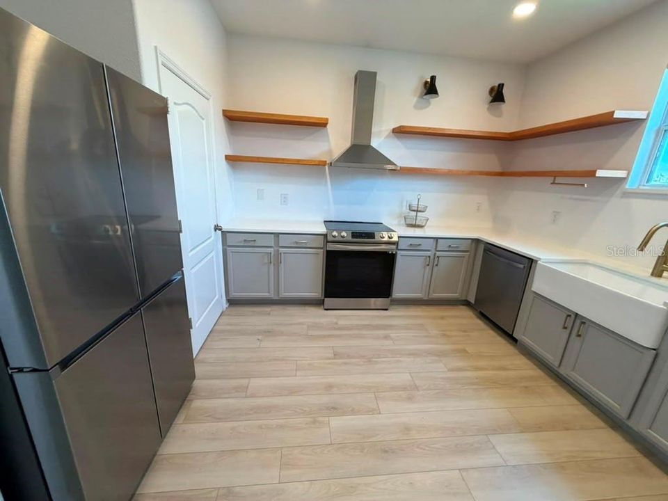 En Venta: $380,000 (3 camas, 2 baños, 1675 Pies cuadrados)