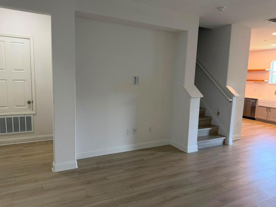 En Venta: $380,000 (3 camas, 2 baños, 1675 Pies cuadrados)