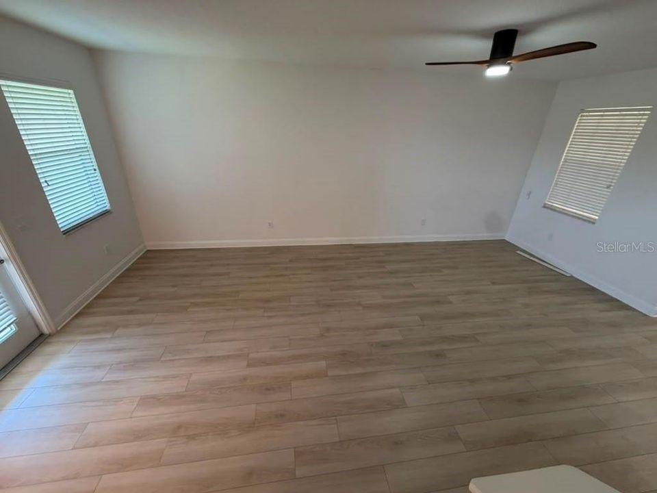 En Venta: $380,000 (3 camas, 2 baños, 1675 Pies cuadrados)