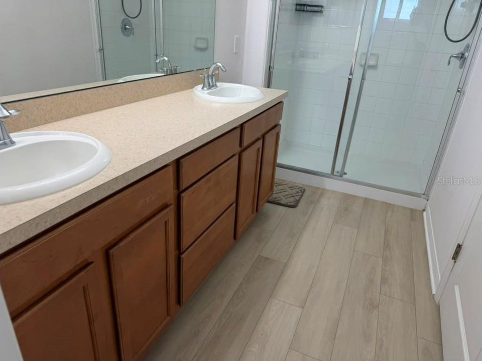 En Venta: $380,000 (3 camas, 2 baños, 1675 Pies cuadrados)