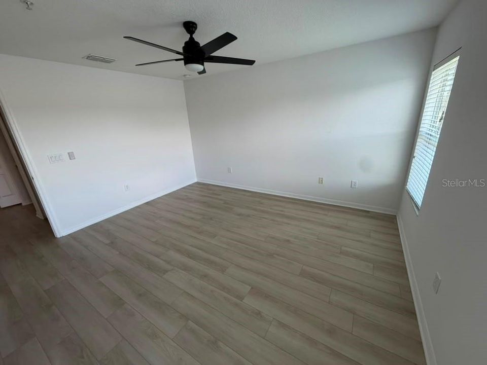 En Venta: $380,000 (3 camas, 2 baños, 1675 Pies cuadrados)