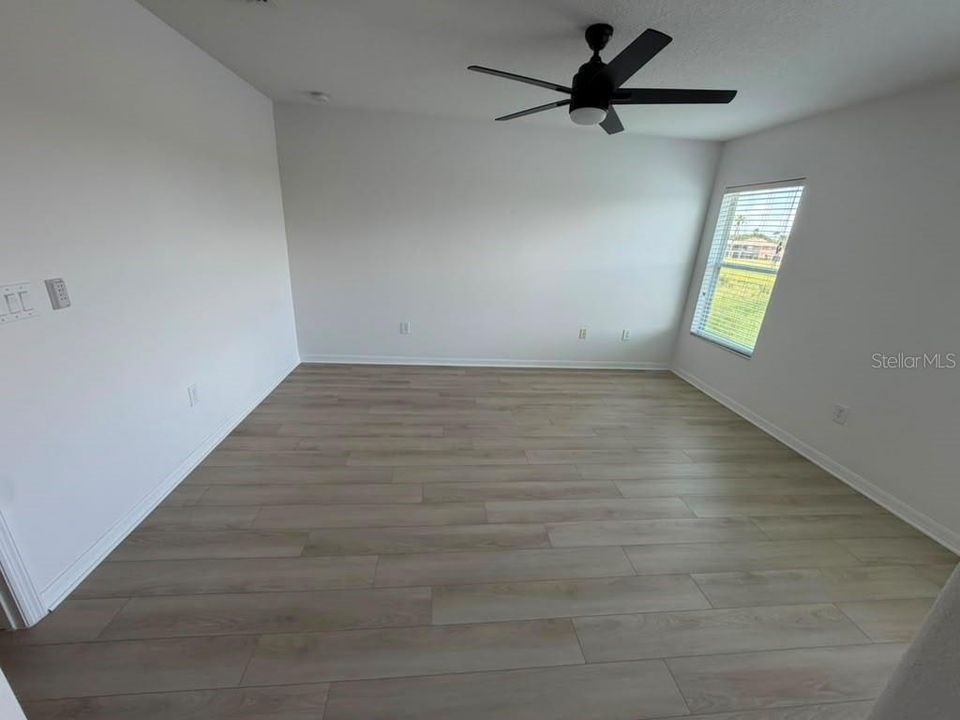 En Venta: $380,000 (3 camas, 2 baños, 1675 Pies cuadrados)