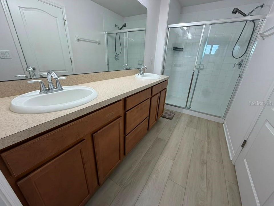 En Venta: $380,000 (3 camas, 2 baños, 1675 Pies cuadrados)