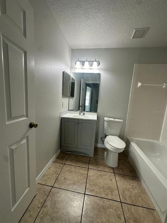 For Rent: $2,200 (3 beds, 2 baths, 1336 Square Feet)
