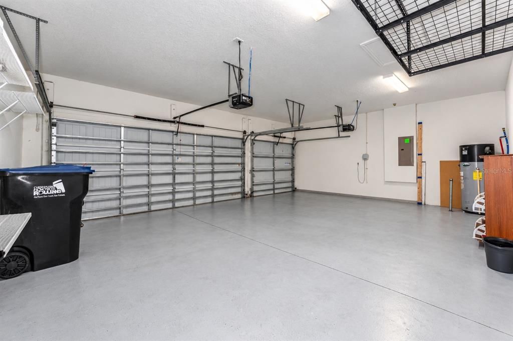 En Renta: $3,600 (4 camas, 3 baños, 2650 Pies cuadrados)