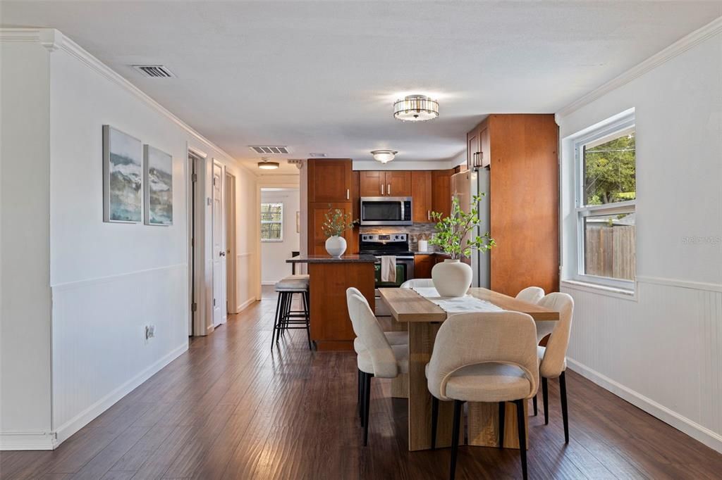 En Venta: $449,900 (3 camas, 2 baños, 1358 Pies cuadrados)