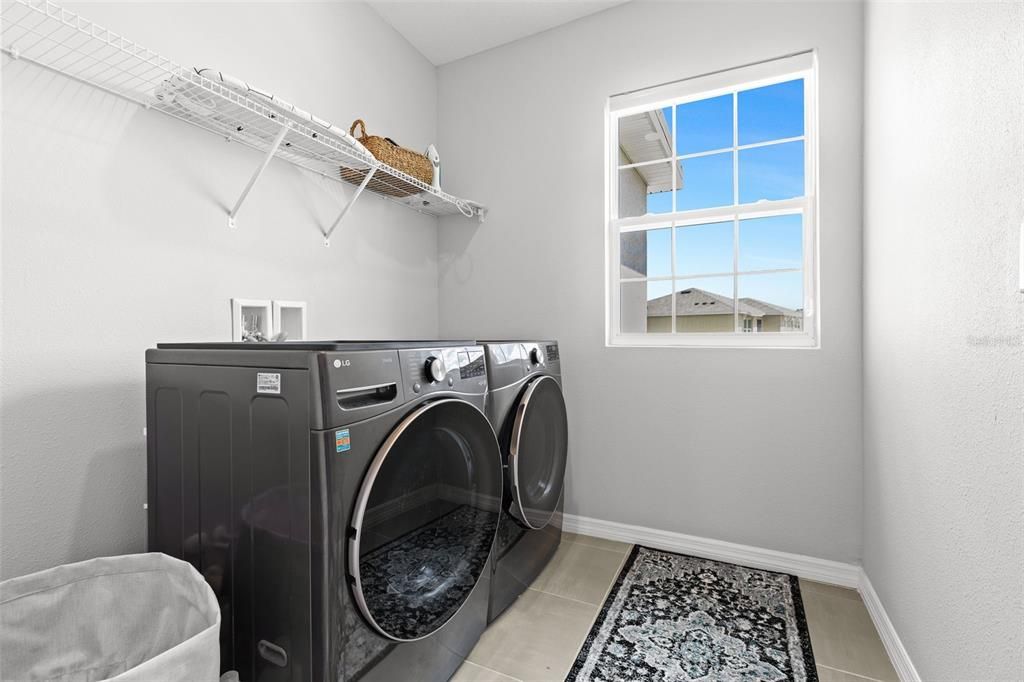 En Renta: $3,395 (4 camas, 3 baños, 2738 Pies cuadrados)