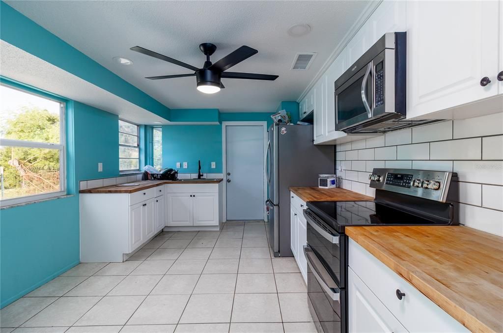For Rent: $1,550 (2 beds, 2 baths, 1223 Square Feet)