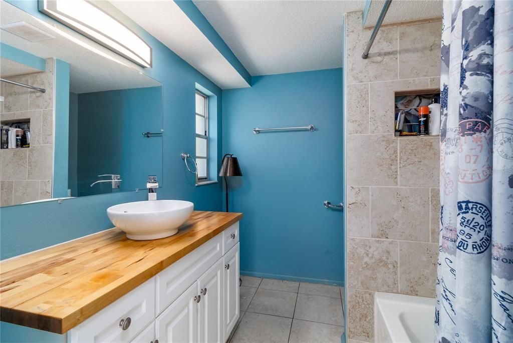 For Rent: $1,550 (2 beds, 2 baths, 1223 Square Feet)