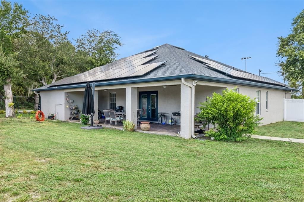 En Venta: $369,900 (4 camas, 2 baños, 2102 Pies cuadrados)