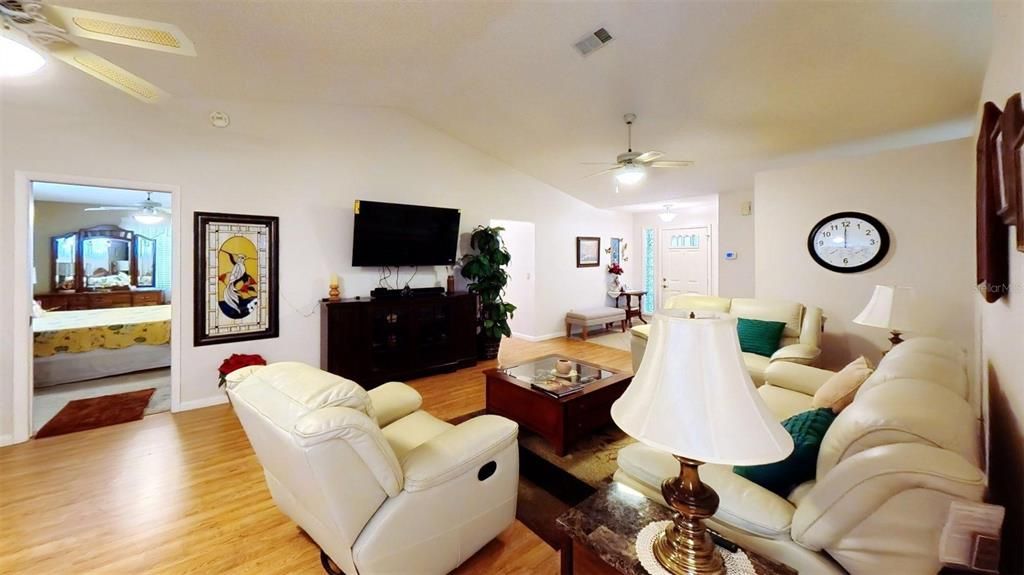 For Sale: $275,990 (2 beds, 2 baths, 1663 Square Feet)