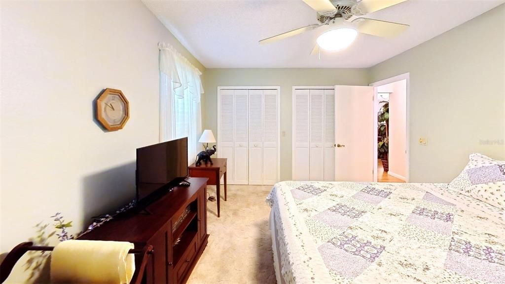 For Sale: $275,990 (2 beds, 2 baths, 1663 Square Feet)