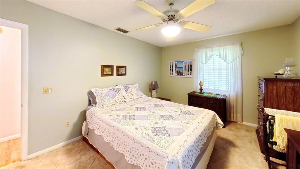 For Sale: $275,990 (2 beds, 2 baths, 1663 Square Feet)