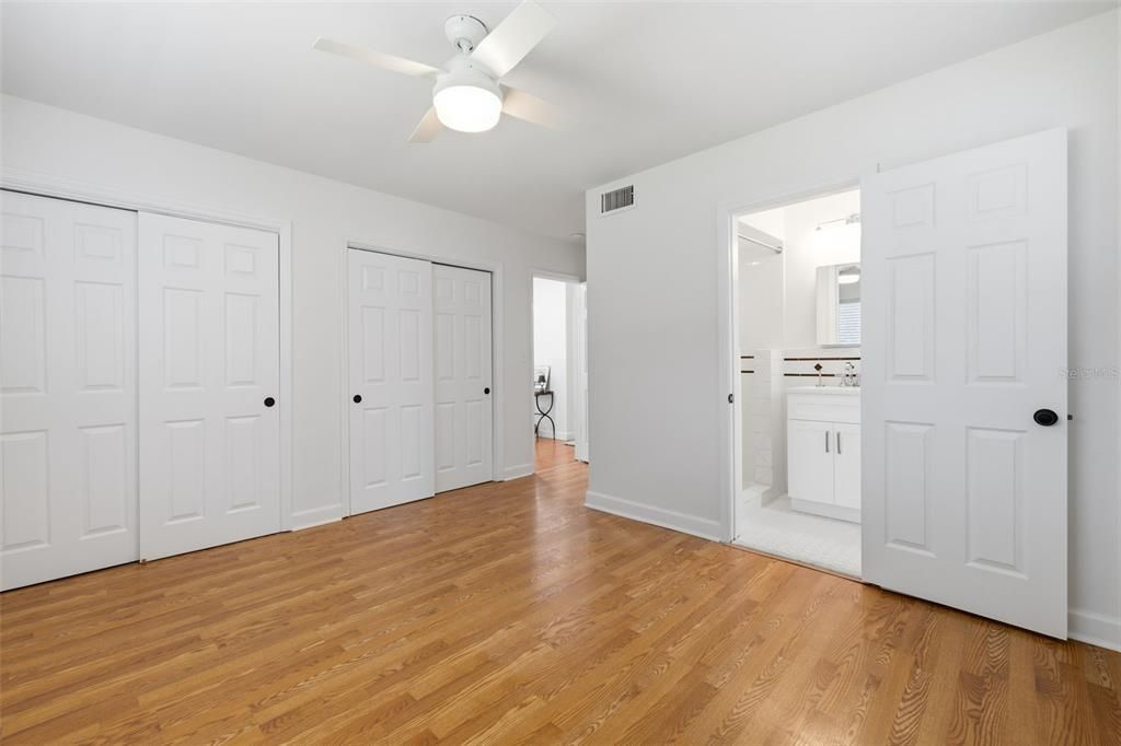 For Sale: $465,000 (4 beds, 2 baths, 1914 Square Feet)