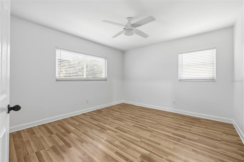 For Sale: $465,000 (4 beds, 2 baths, 1914 Square Feet)