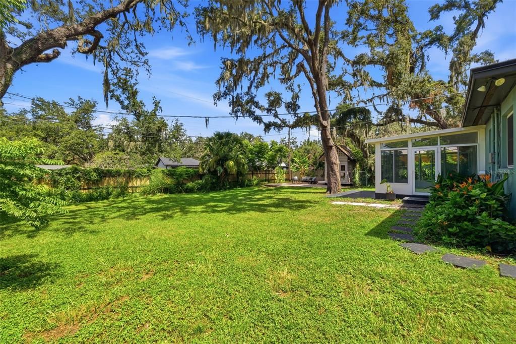 For Sale: $465,000 (4 beds, 2 baths, 1914 Square Feet)