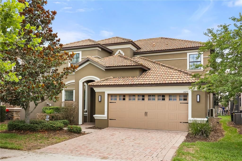 For Sale: $609,900 (6 beds, 6 baths, 3063 Square Feet)
