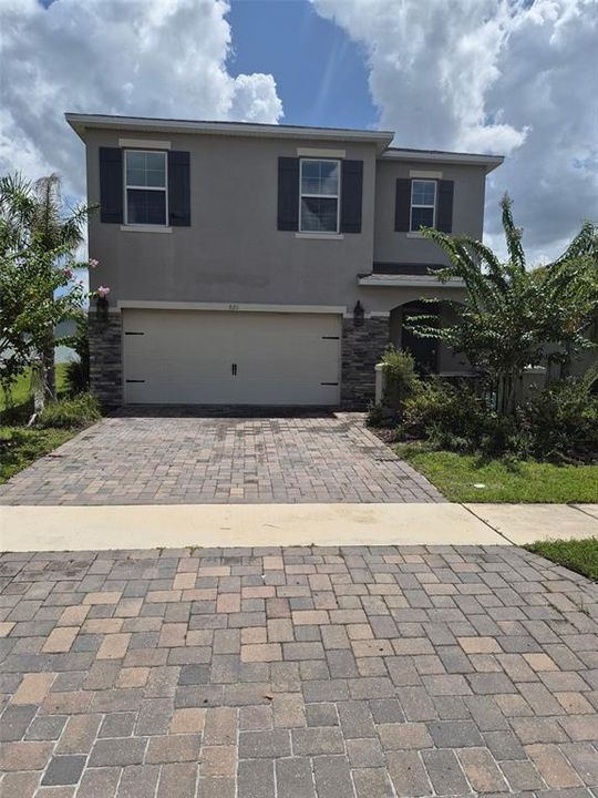 For Rent: $2,550 (5 beds, 3 baths, 2508 Square Feet)