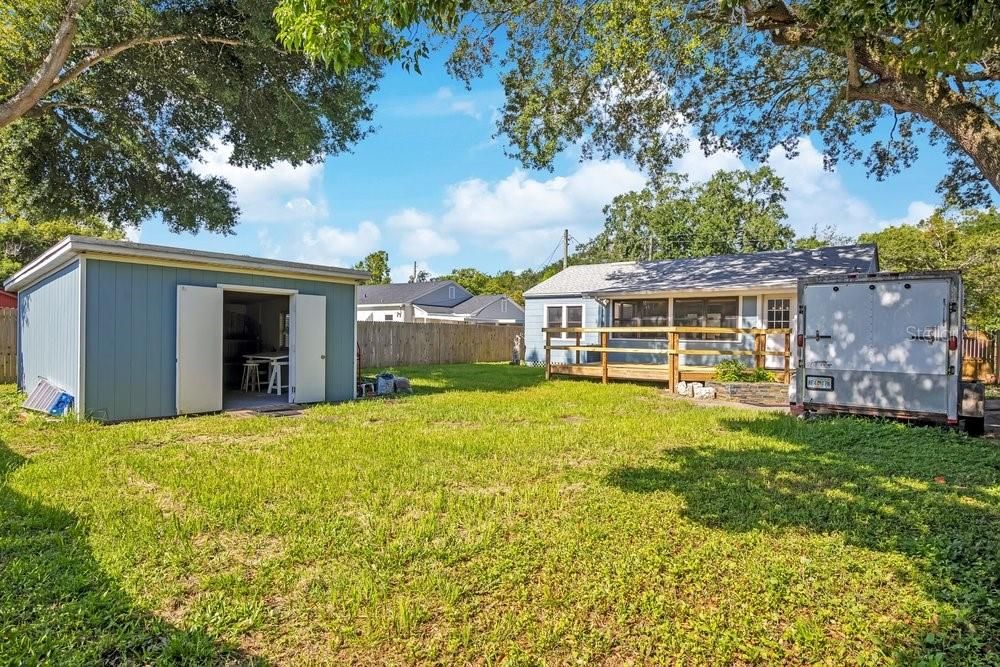 For Sale: $459,000 (2 beds, 1 baths, 1226 Square Feet)