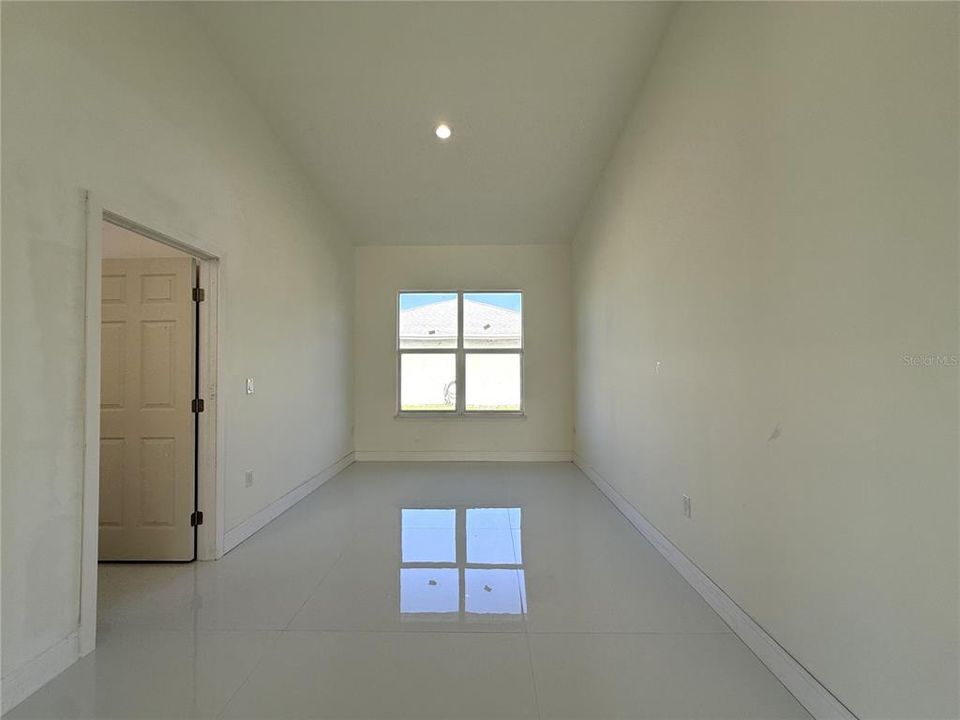For Sale: $389,900 (4 beds, 3 baths, 2759 Square Feet)