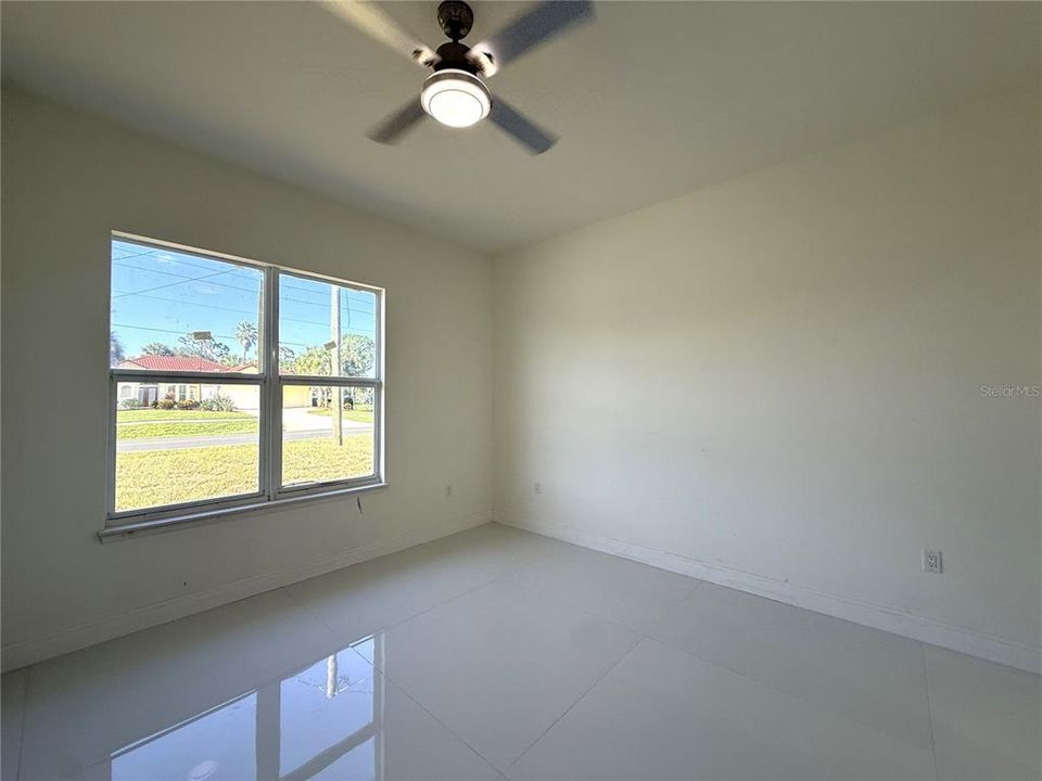 For Sale: $389,900 (4 beds, 3 baths, 2759 Square Feet)