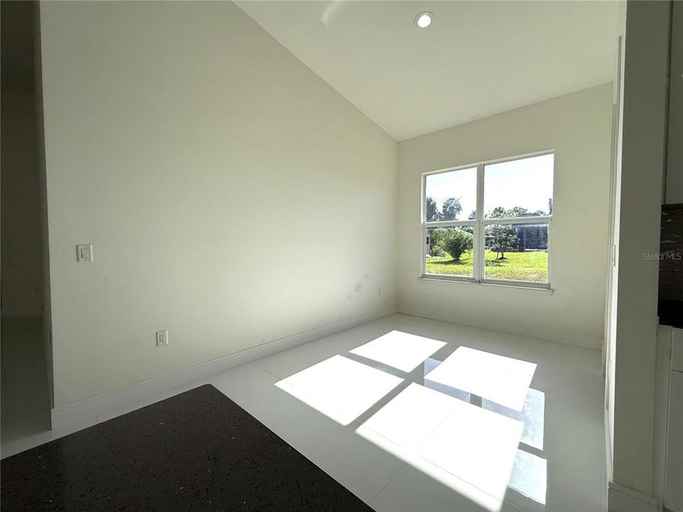 For Sale: $389,900 (4 beds, 3 baths, 2759 Square Feet)