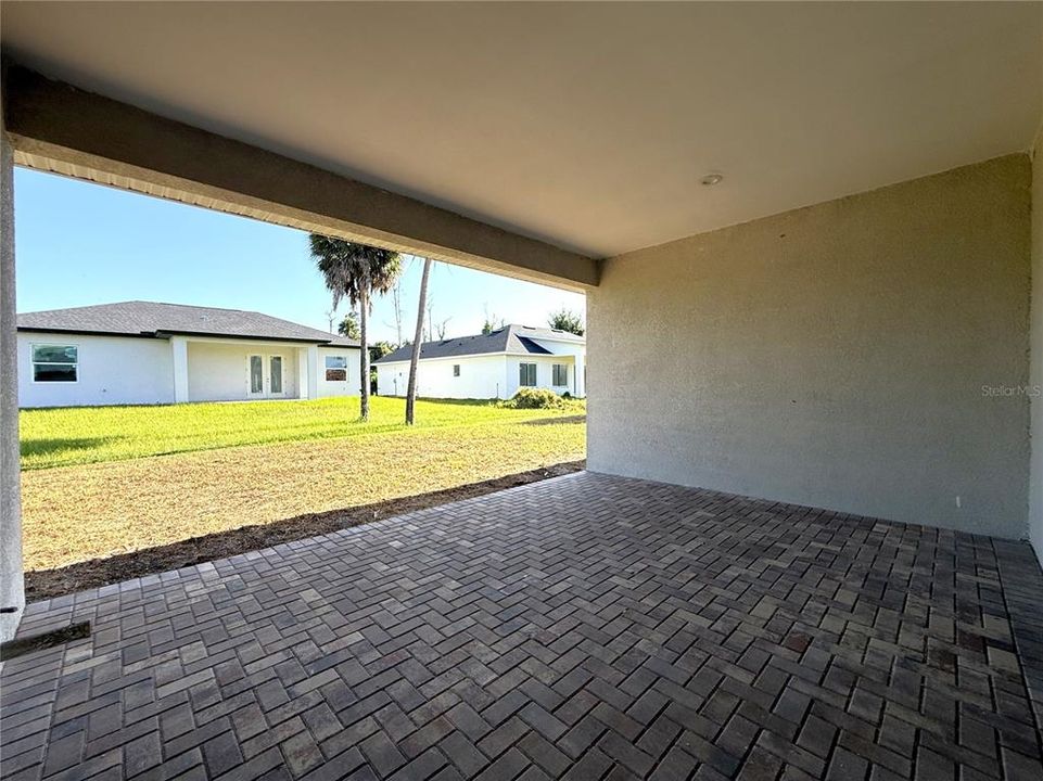 For Sale: $389,900 (4 beds, 3 baths, 2759 Square Feet)