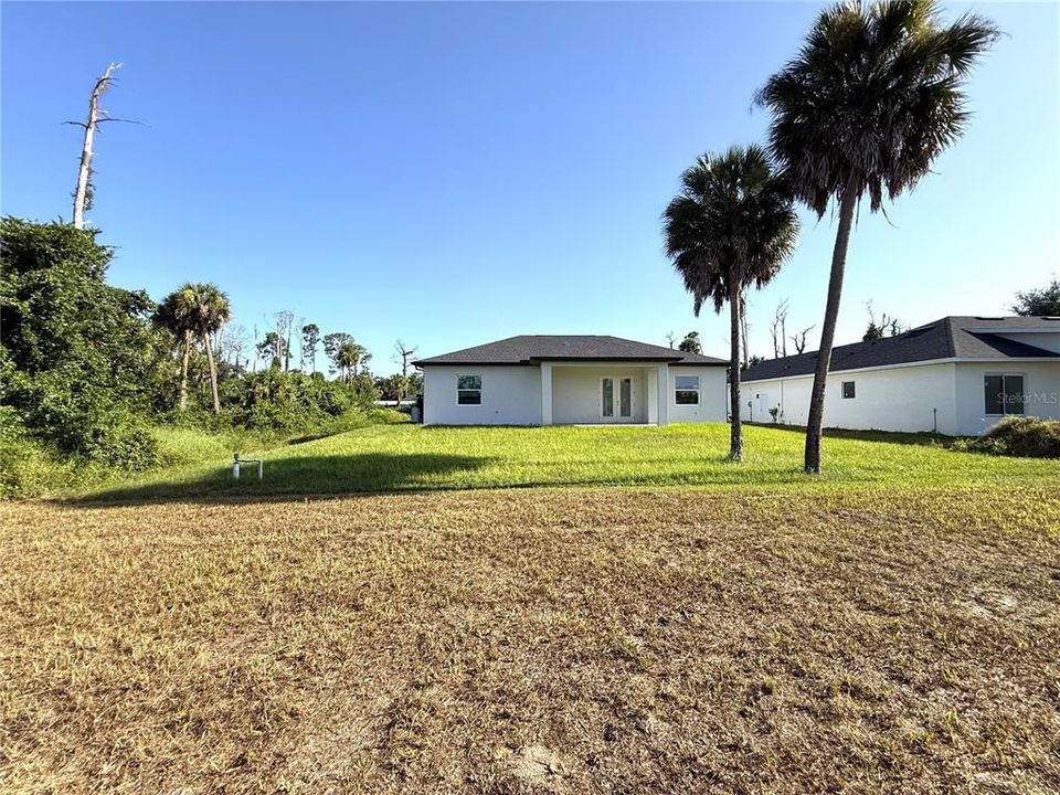 For Sale: $389,900 (4 beds, 3 baths, 2759 Square Feet)