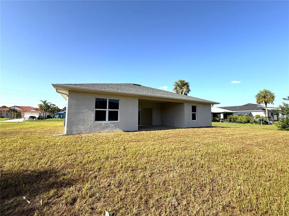 For Sale: $389,900 (4 beds, 3 baths, 2759 Square Feet)