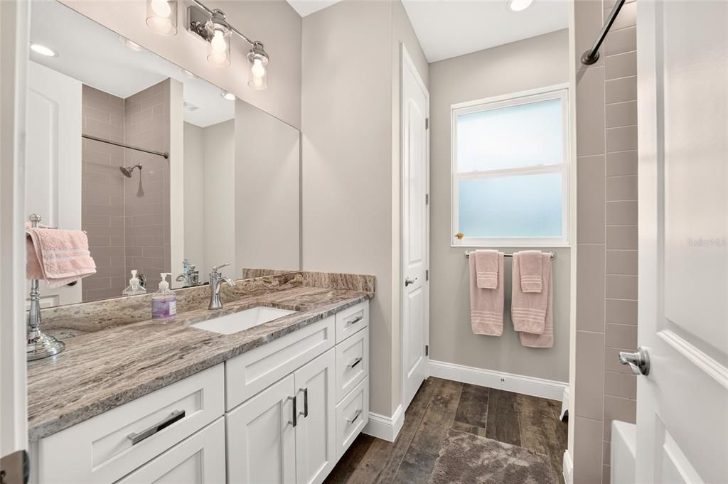 For Sale: $999,000 (3 beds, 3 baths, 2601 Square Feet)