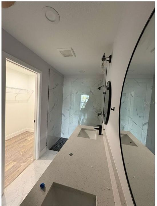 For Sale: $257,000 (3 beds, 1 baths, 1192 Square Feet)